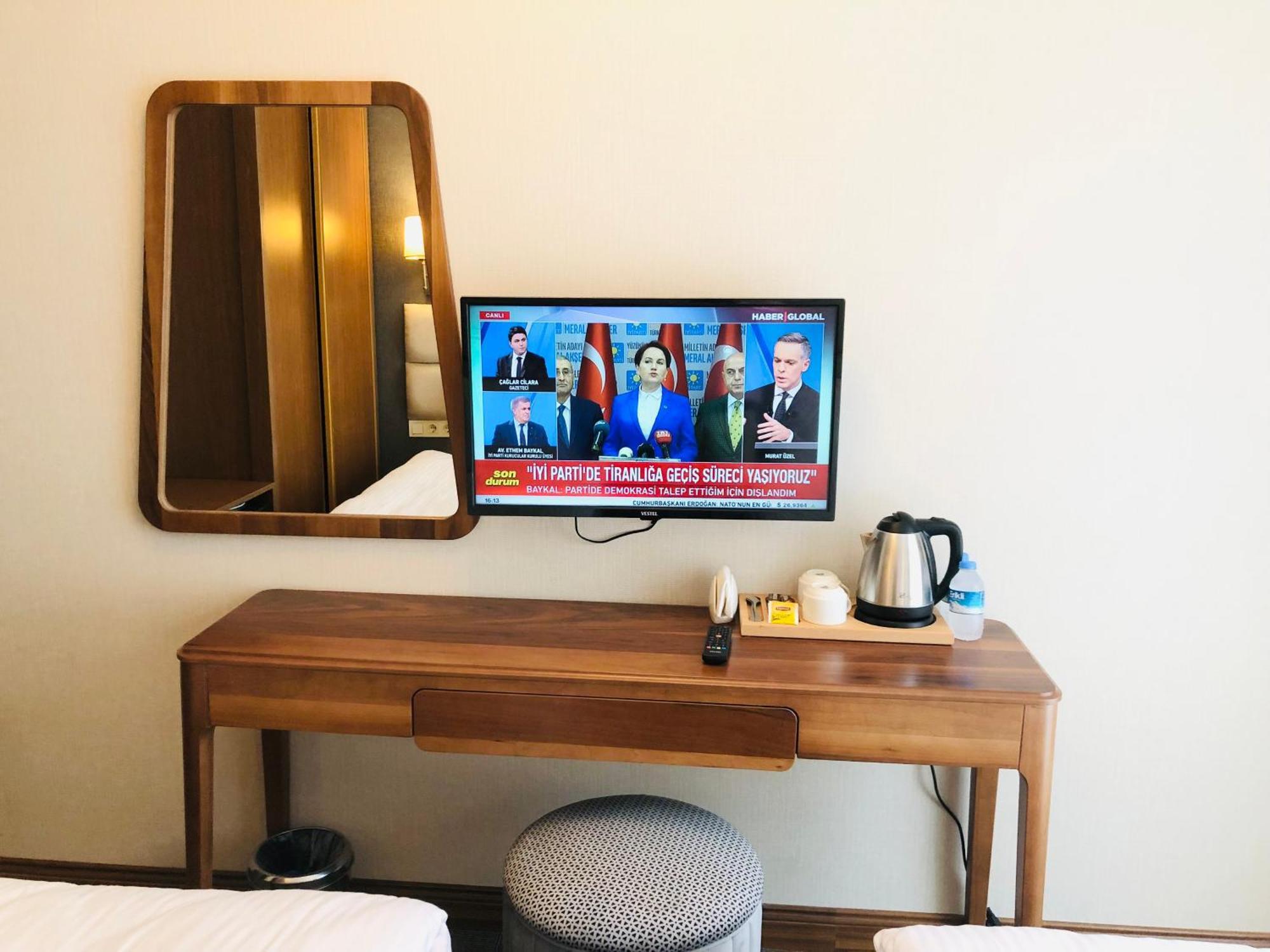 Istanbul Midpoint Hotel Esterno foto