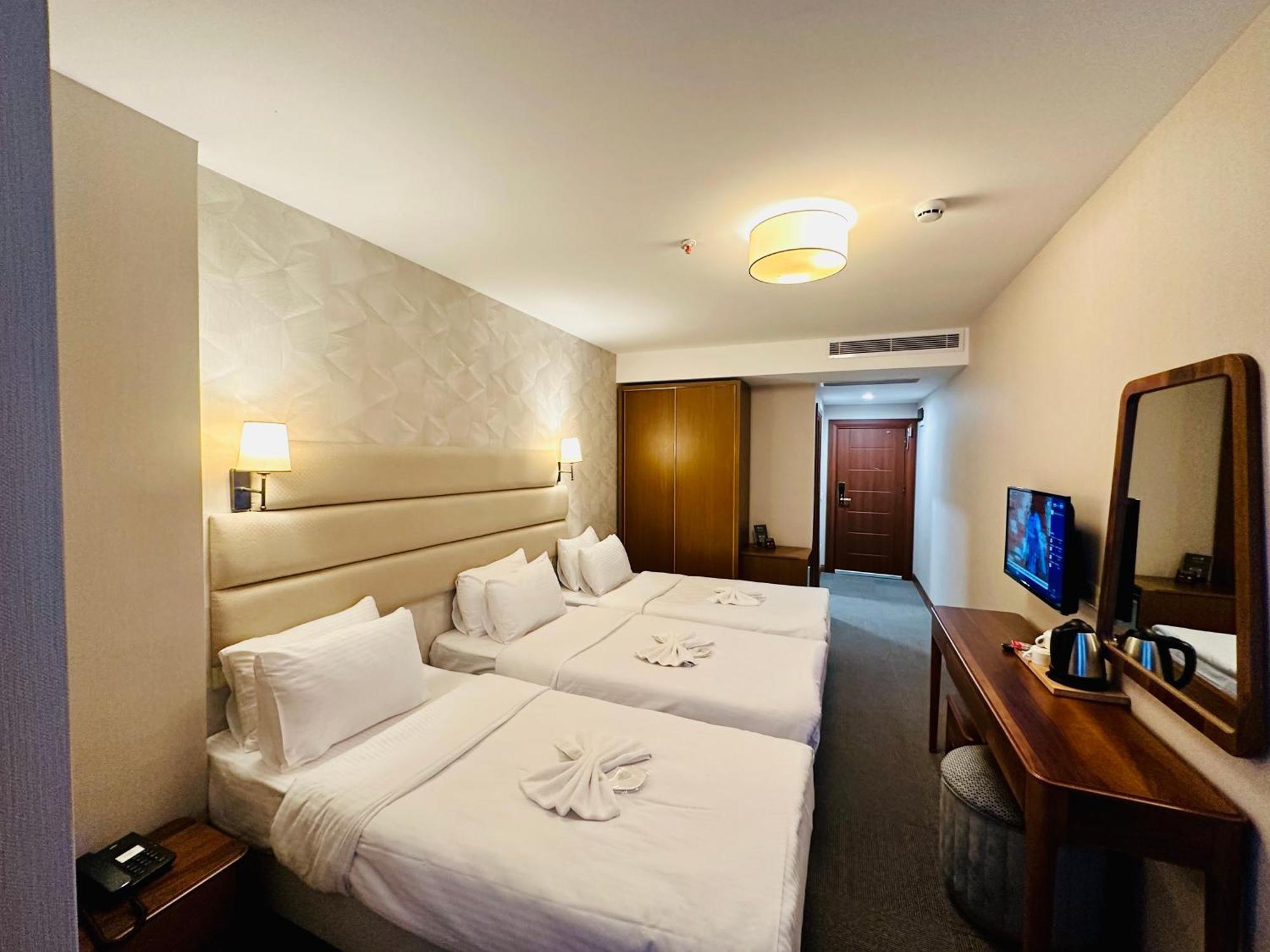 Istanbul Midpoint Hotel Esterno foto