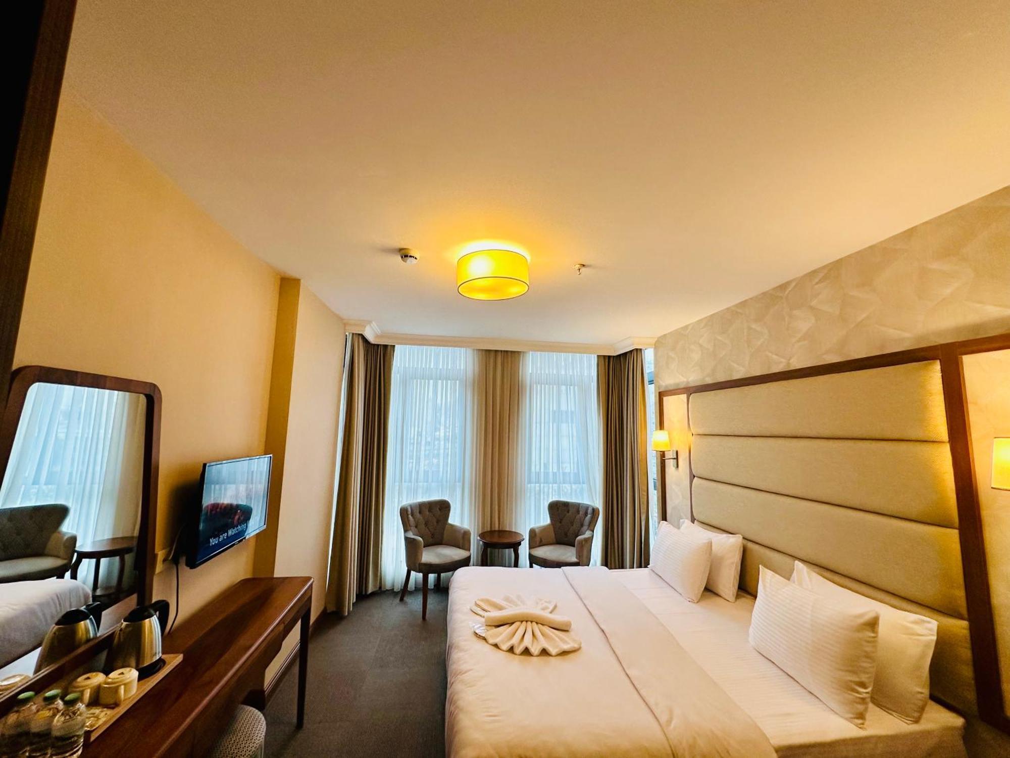 Istanbul Midpoint Hotel Esterno foto