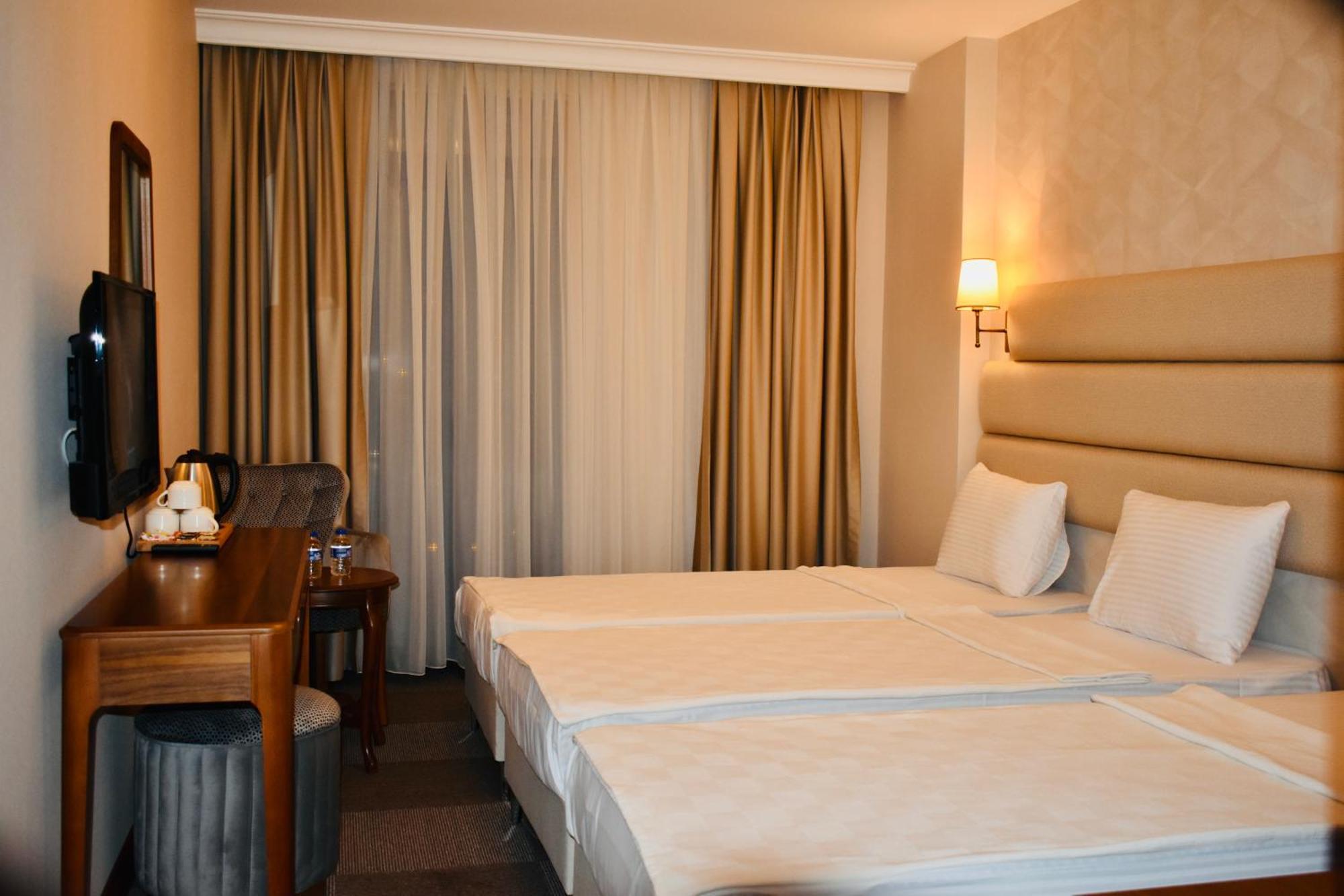 Istanbul Midpoint Hotel Esterno foto