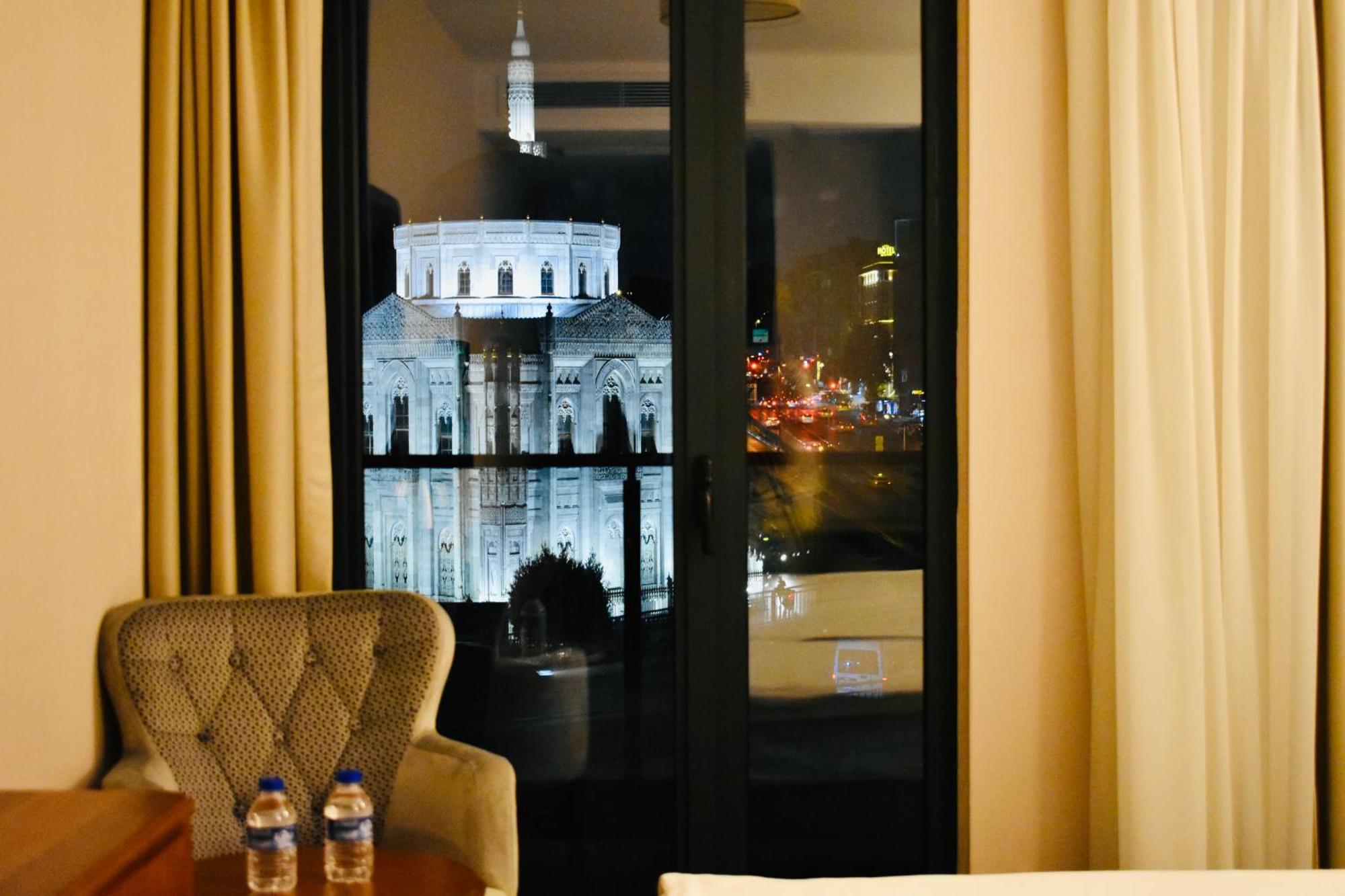 Istanbul Midpoint Hotel Esterno foto